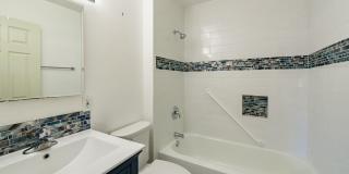 Cozy Garden Cottage Home for Rent Gallery 18