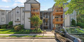 6901 VICTORIA Drive Gallery 1