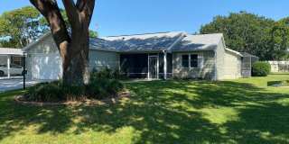 Spectacular Fully Furnished SEASONAL Home with Golf Course views and pool* Gallery 31