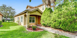 Amazing 4 Bedroom, 3 Bath home plus large 21'x11' loft located in Parkland Isles! Gallery 15