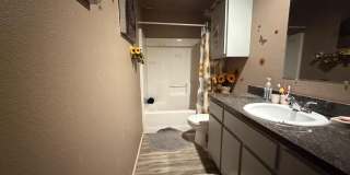 2205 Cedar Avenue Gallery 7