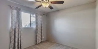 6 Bedroom 3.5 Bathroom Tri-Level Home In Tempe close to ASU Gallery 21