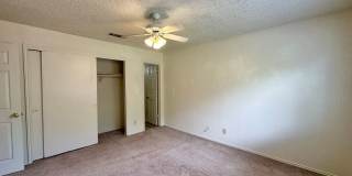 Viewable Now!  Small Dogs Accepted! Gallery 14