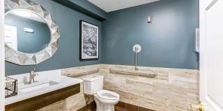 AVIA North Shore Gallery 32