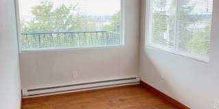 519 N Garden St Gallery 35