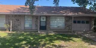 2112 Sunset Drive Gallery 1