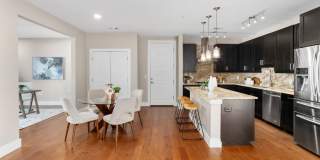 East Austin 2 Bed 2 Bath Condo with Flex Room! Gallery 1