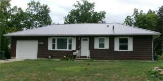 2 bedroom, 1  1/2 bath house Gallery 1
