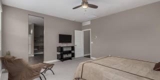 23950 W Hilton Avenue Gallery 12