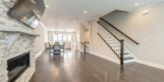 10326 GROSVENOR Place Gallery 12