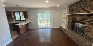Unique 3BR/2.5BA Southwest Columbia Rental – Near Rock Bridge High! Gallery 6