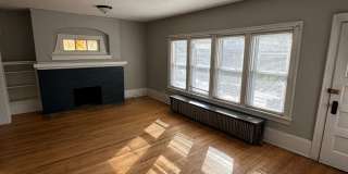 4 Bedroom Near UWM Campus Gallery 1