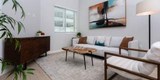 Downtown Ontario Luxury Apartments Gallery 43