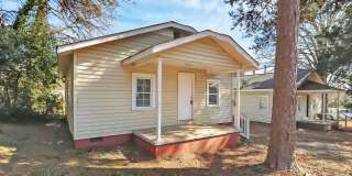 Welcome to your charming new home in the heart of Charlotte! Gallery 1
