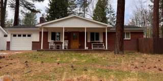 COZY HOME FOR RENT NESTLED IN THE PINES Gallery 1