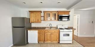 2456 Clybourn Gallery 2
