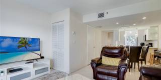 221 Riviera Cir Gallery 5