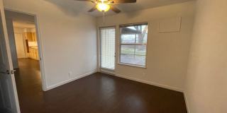 Unique 5BR/3B home in desirable Enchanted Forest on 1/4 acre Gallery 14