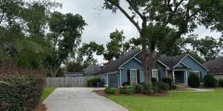Spacious 4 bed 3 bath Home in Grove Point! Gallery 1