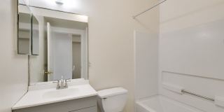 4007-4011 Aspen St Gallery 9