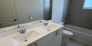 2740 SE 24th Ct Gallery 18