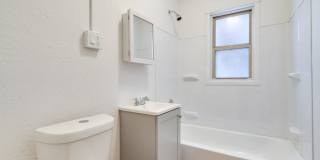 2828 South Moreland Blvd Gallery 77