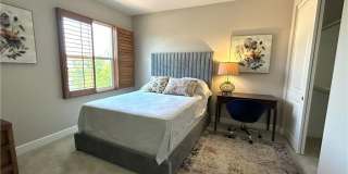 86 Meander Gallery 21