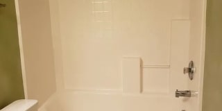 Room in 3 Bedroom Home at McGoogan Ln Gallery 9