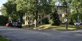 Charming 1 Bedroom next to Swede Hollow Park! Gallery 3