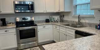 Spacious 5BR House in Crestview Gallery 5