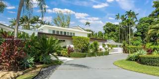 8900 Bay Dr Gallery 25