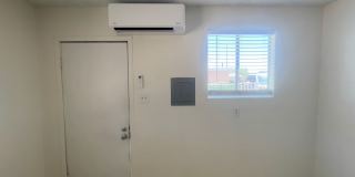 1 bed and 1 bath located in Henderson! Gallery 3