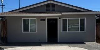 Pet Friendly Single Level Home- All Utilities Included! Gallery 1