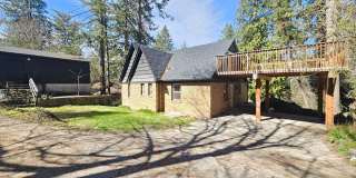 $2,995 - 5 Bed / 3 Bath Stunning and Spacious Home on South Hill Gallery 4