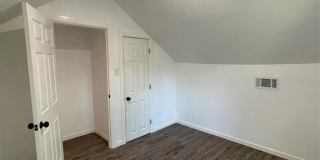 607 E Monterey Street Gallery 23