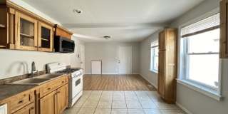 2456 Clybourn Gallery 7