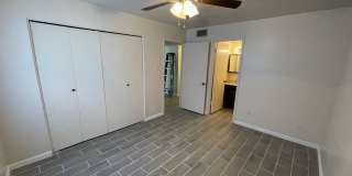 Cute 2 bedroom 2 bath Condo for RENT in Four Palms Condominium Complex Gallery 12