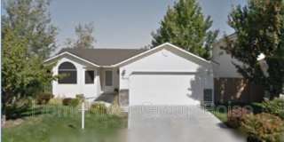 3044 N Sagefire Ave Gallery 1