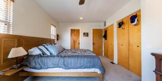 1060 N Hermitage Avenue Gallery 13