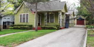 QUINTESSENTIAL ALAMO HEIGHTS COTTAGE Gallery 4