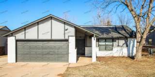 407 West 35th Place Gallery 1