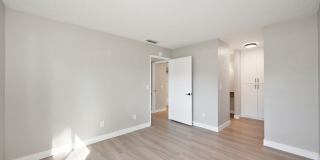 The Harlow Gallery 22