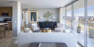 1200 Lakeshore Gallery 7