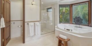 Portlock Oceanfront Estate: Luxury Beachfront Home w/ Pool & Sunset Views Portlock Oceanfront Estate: Luxury Beachfront Home w/ Pool & Sunset Views Gallery 24