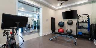 Novus Westshore Gallery 39