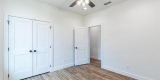 8001 SAWDUST Gallery 18