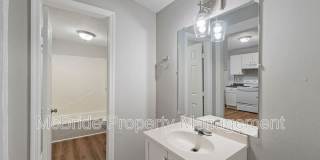 1827 Hicks Street Gallery 10