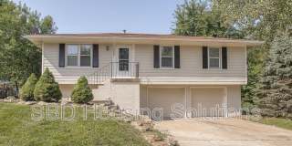 1306 SE Knight Cir Gallery 1