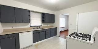 Attached Garage 3 Bed 2 Bath Attached Garage 3 Bed 2 Bath Gallery 4