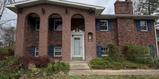 4 bed | 2 bath Home for Rent Gallery 1